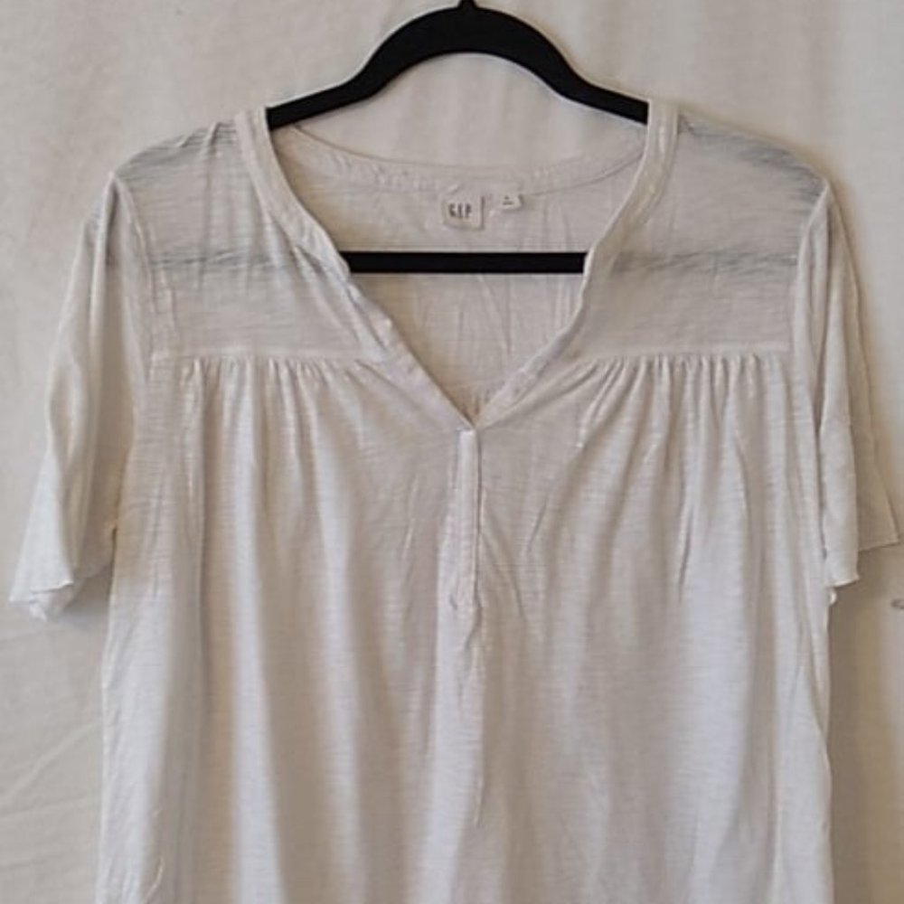 White GAP flowy Blouse